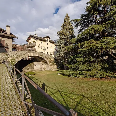 Signature - ètè Center *